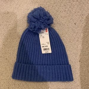 Uniqlo Women’s Soufflé Yarn Knitted Beanie NWT